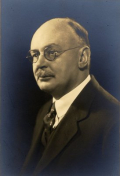 John Duncan Mackie (1887-1978)